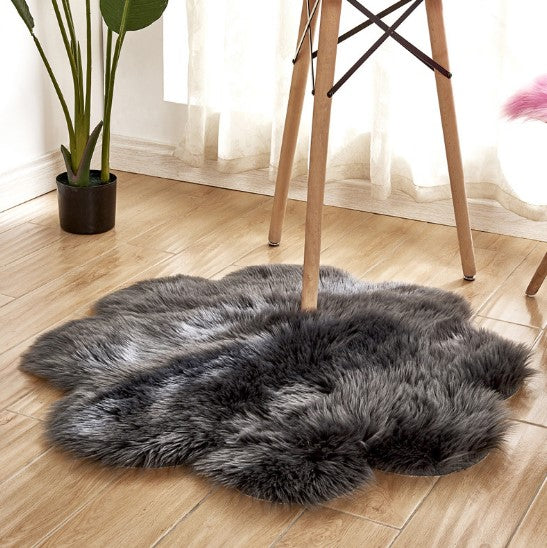 Artificial Woolen Rug