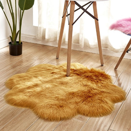 Artificial Woolen Rug
